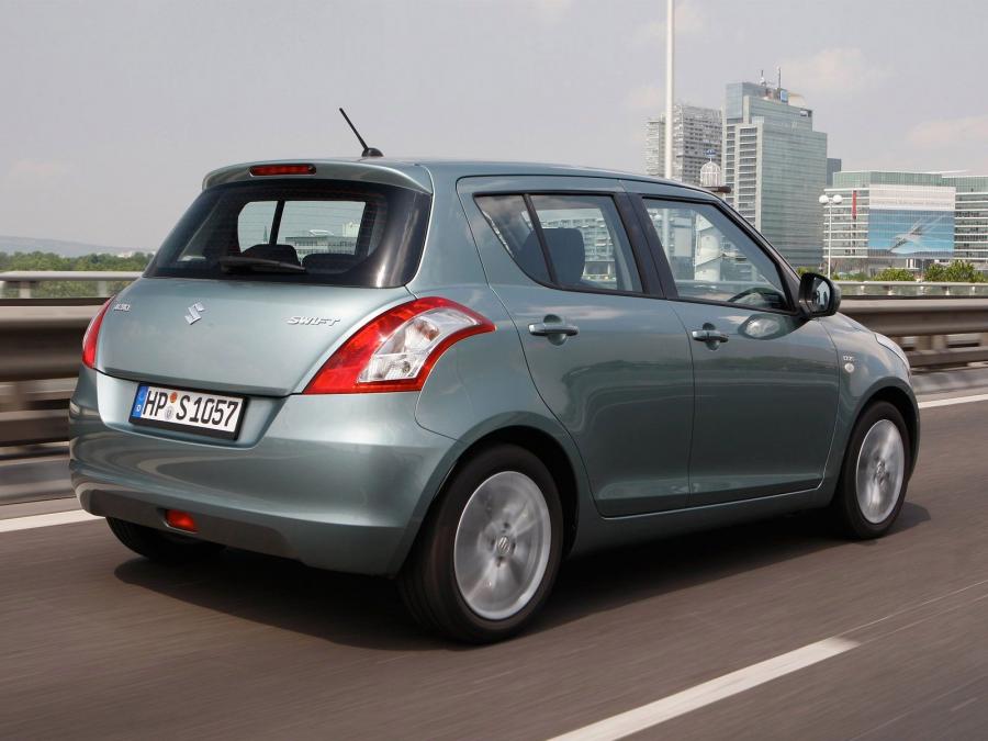  Suzuki Swift 2010 года  (фото 6 из 22)